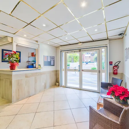 普罗文卡尔酒店 3*