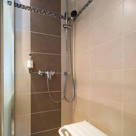 普罗文卡尔酒店