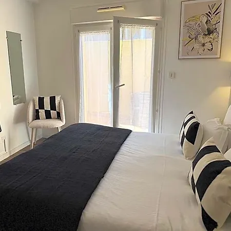 Provencal Hotel Saint-Raphael (Var)