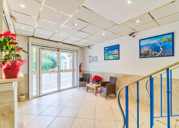 Provencal Otel Saint-Raphaël